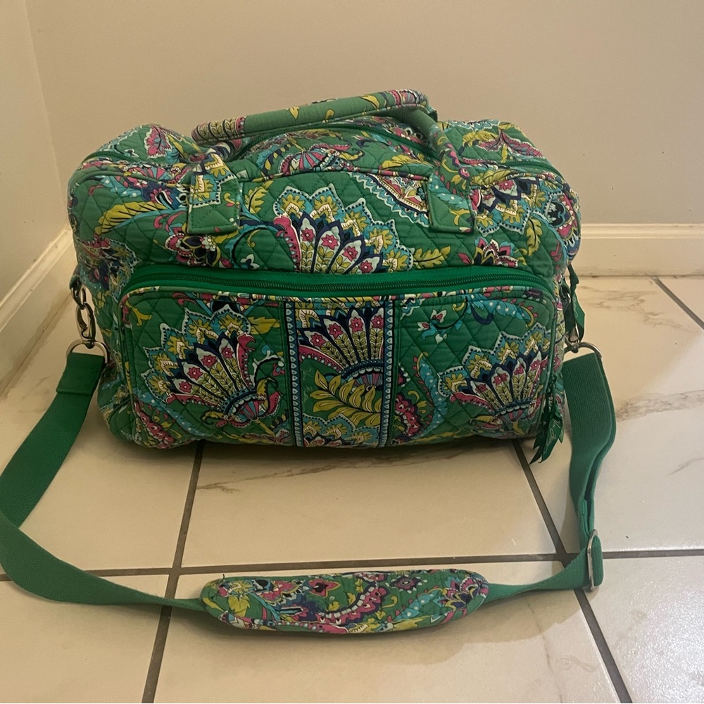 Vera Bradley Weekender Bag Retired Cargo Laguna Verde Print